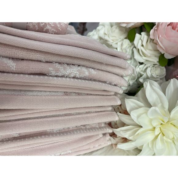 Arctic Holiday 6 Pc White SNOWFLAKE PINK Christmas Bath & Hand Towel Set NWT - Picture 9 of 9